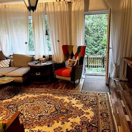 Cosy House With Forest View بيت للعطل