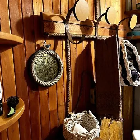 Cosy House With Forest View بيت للعطل