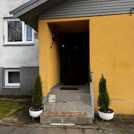 Cosy House With Forest View بيت للعطل