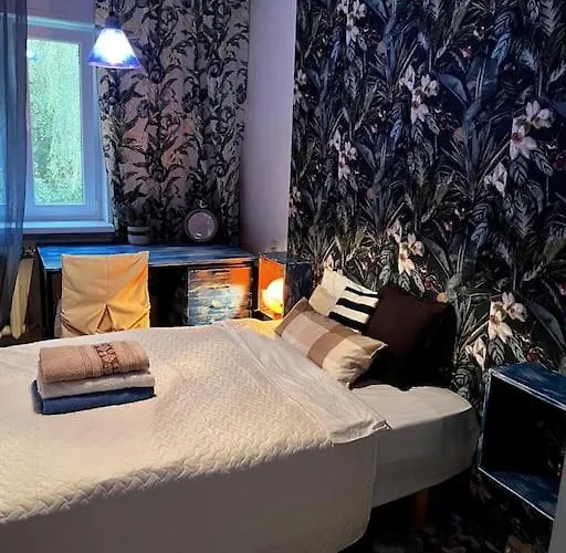 Cosy House With Forest View Hébergement de vacances Pyussi